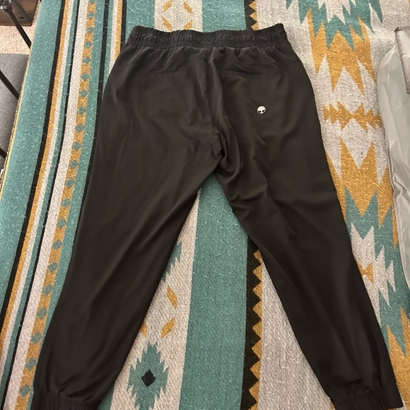 Women’s Healing Hands Jogger Scrub Bottoms - Picture 2 of 4